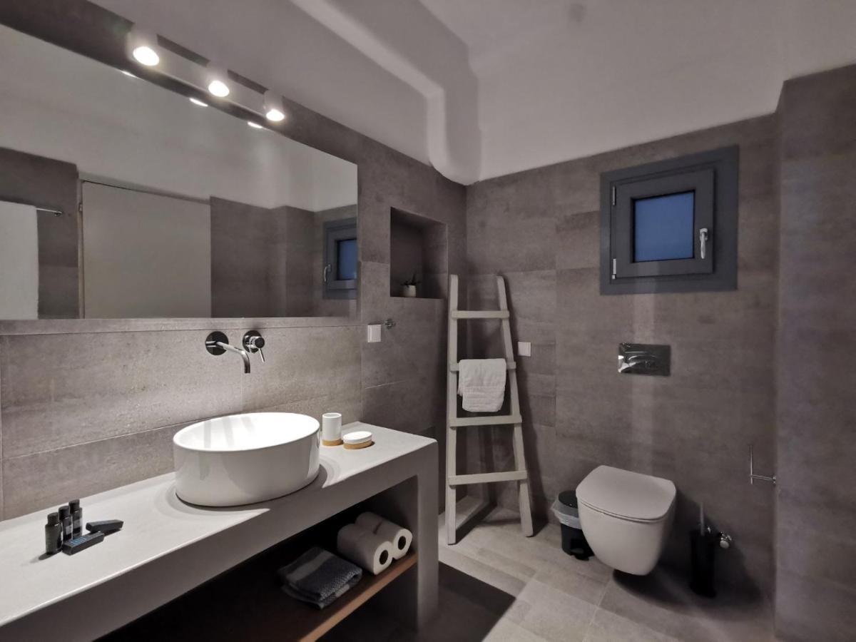 Helen'S Minimal Studios & Apartments Alikí Екстериор снимка
