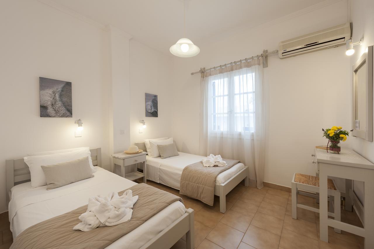 Helen'S Minimal Studios & Apartments Alikí Екстериор снимка